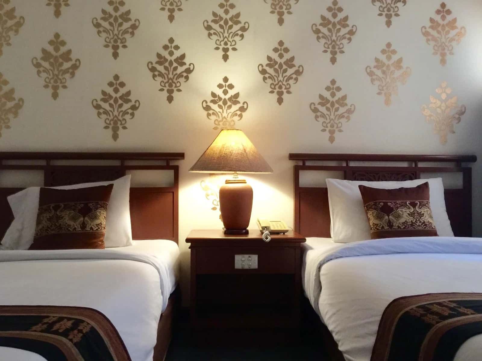 Tapae Place Hotel