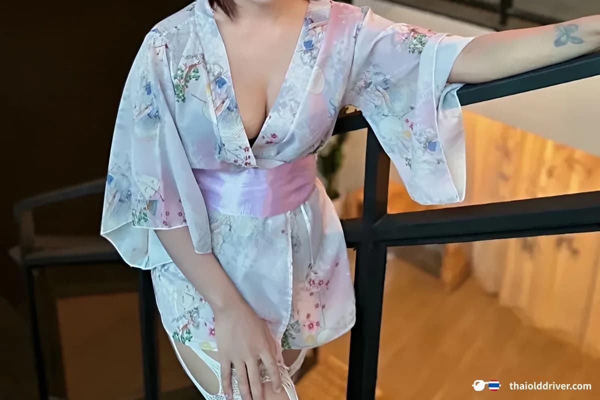 Sento Massage: 可愛短髮小隻馬 Leia
