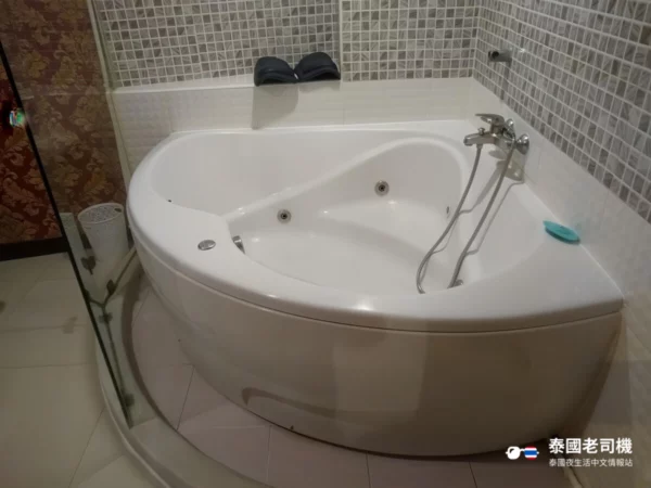 Aurora Bangkok Massage 24